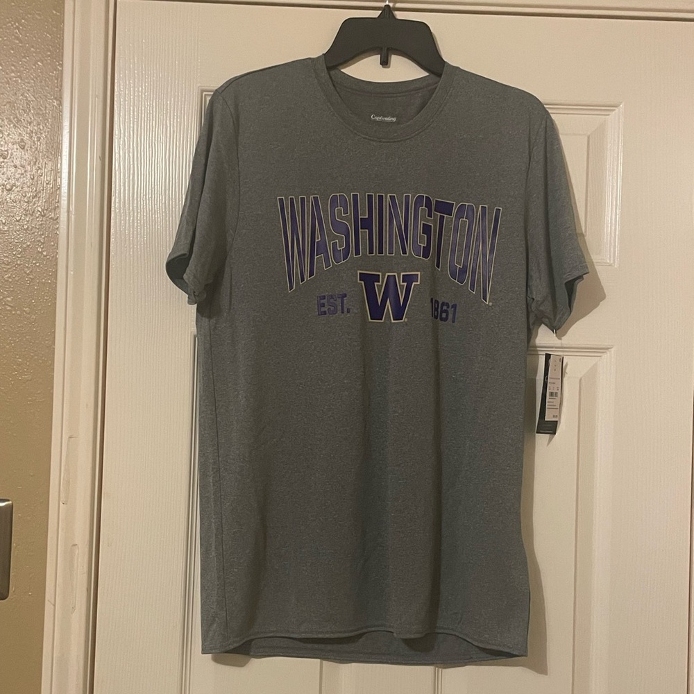 Washington University Men’s Shirt Size: M